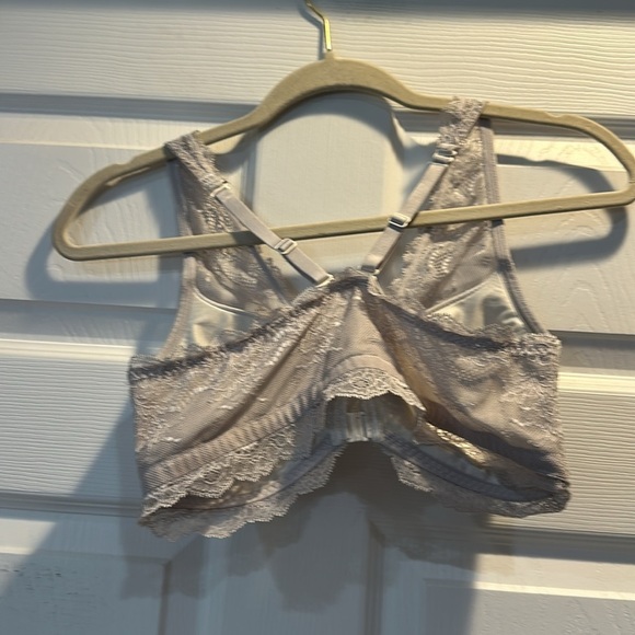 Spanx Undie-Tectable Lace Front Close Bralette S Light Gray - Picture 5 of 8